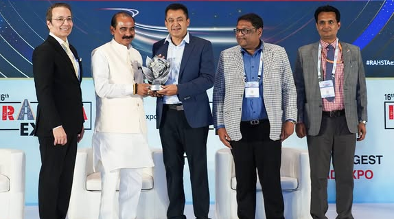 Dr Mukherjee, Metropolitan Commissioner, MMRDA honoured with prestigious award